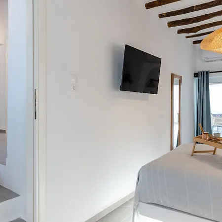 Yria Traditional House * Vivlos