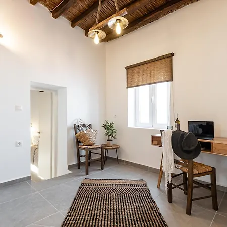 Yria Traditional House Holiday home Vivlos