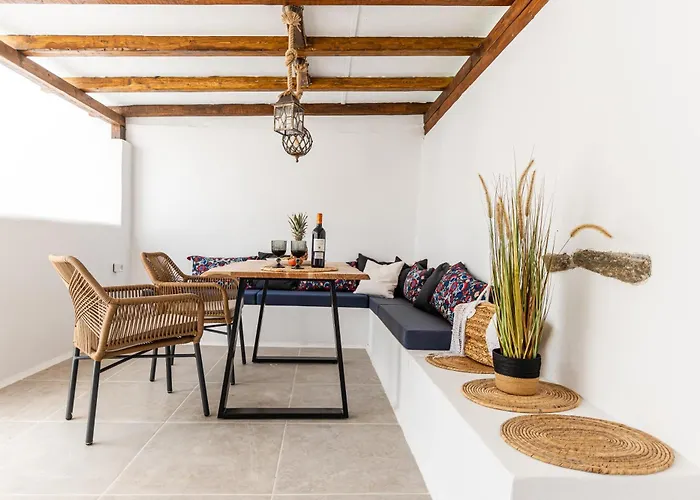 Yria Traditional House Vivlos