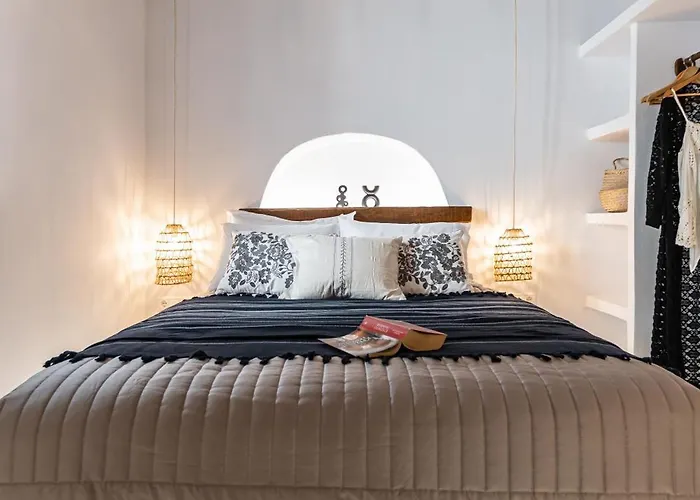 Holiday home Yria Traditional House