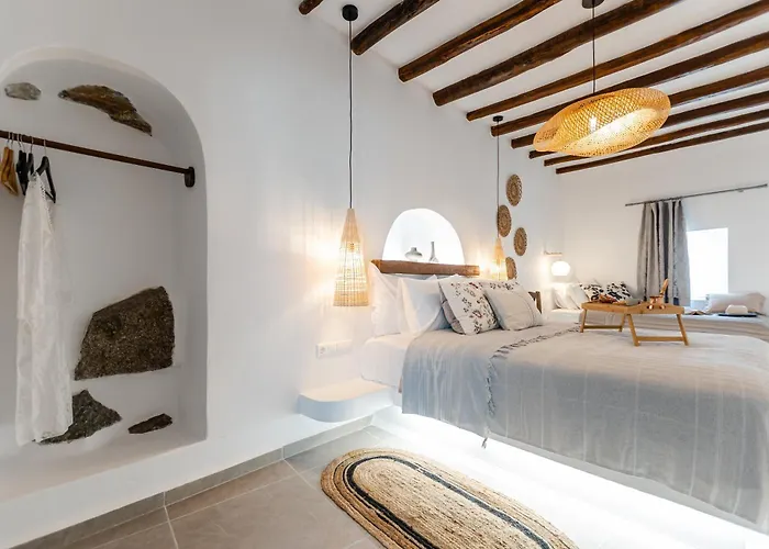 Yria Traditional House * Vivlos