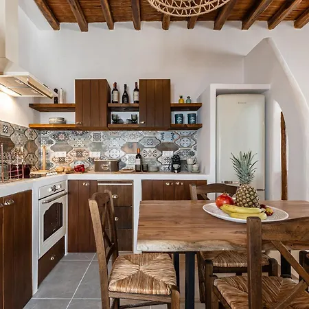 Yria Traditional House * Vívlos