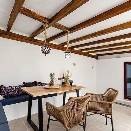 Сasa de vacaciones Yria Traditional House