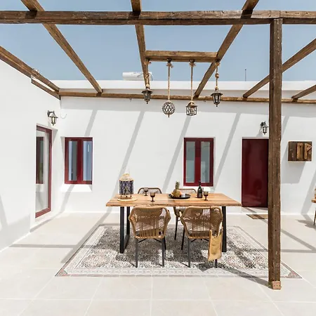 Yria Traditional House Сasa de vacaciones Vívlos