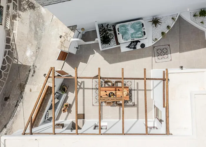 Yria Traditional House 度假居